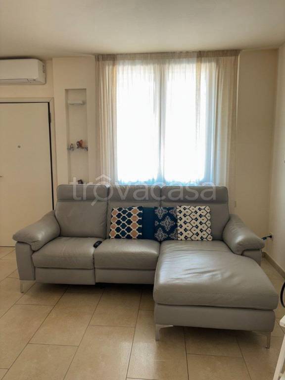 casa indipendente in vendita a Livorno in zona Crocino