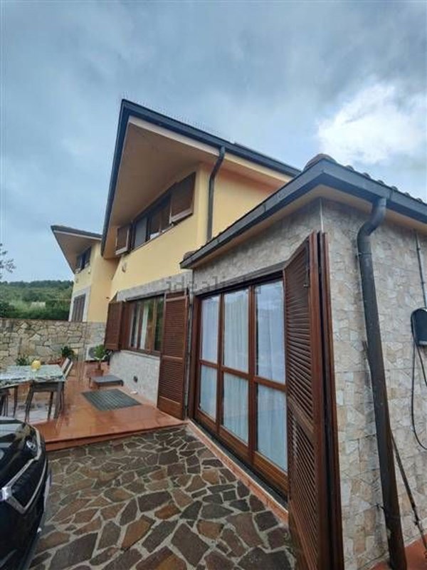 casa indipendente in vendita a Livorno in zona Centro Città