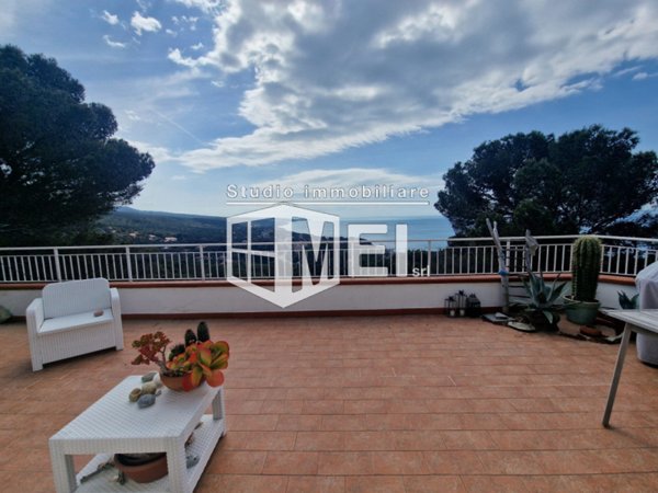 casa indipendente in vendita a Livorno in zona Quercianella