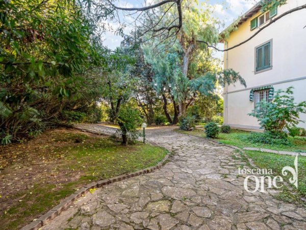 casa indipendente in vendita a Livorno in zona Ardenza