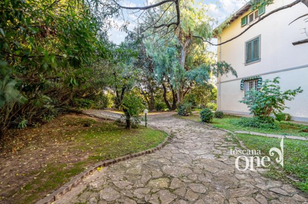 casa indipendente in vendita a Livorno in zona Ardenza