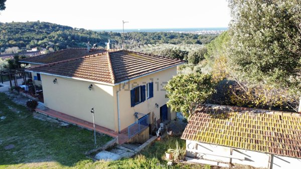 casa indipendente in vendita a Livorno in zona Centro Città