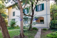 casa indipendente in vendita a Livorno in zona Ardenza