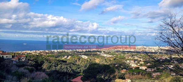 casa indipendente in vendita a Livorno in zona Montenero