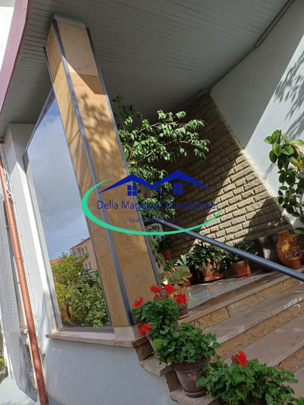 casa indipendente in vendita a Livorno in zona Ardenza