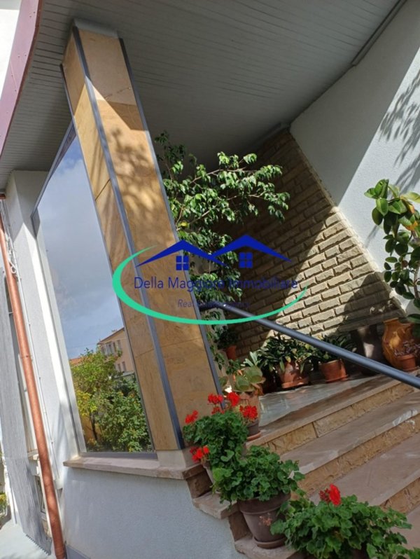 casa indipendente in vendita a Livorno in zona Ardenza