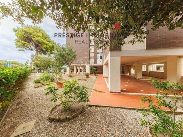 appartamento in vendita a Livorno in zona Ardenza