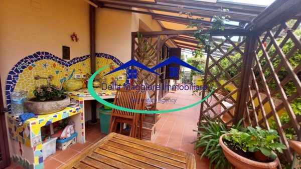 casa indipendente in vendita a Livorno in zona Montenero