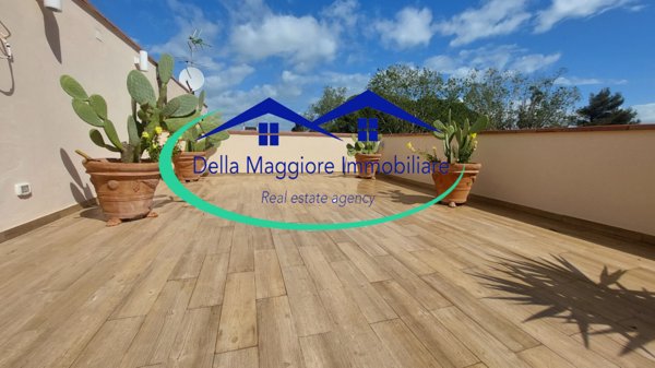 casa indipendente in vendita a Livorno in zona Montenero