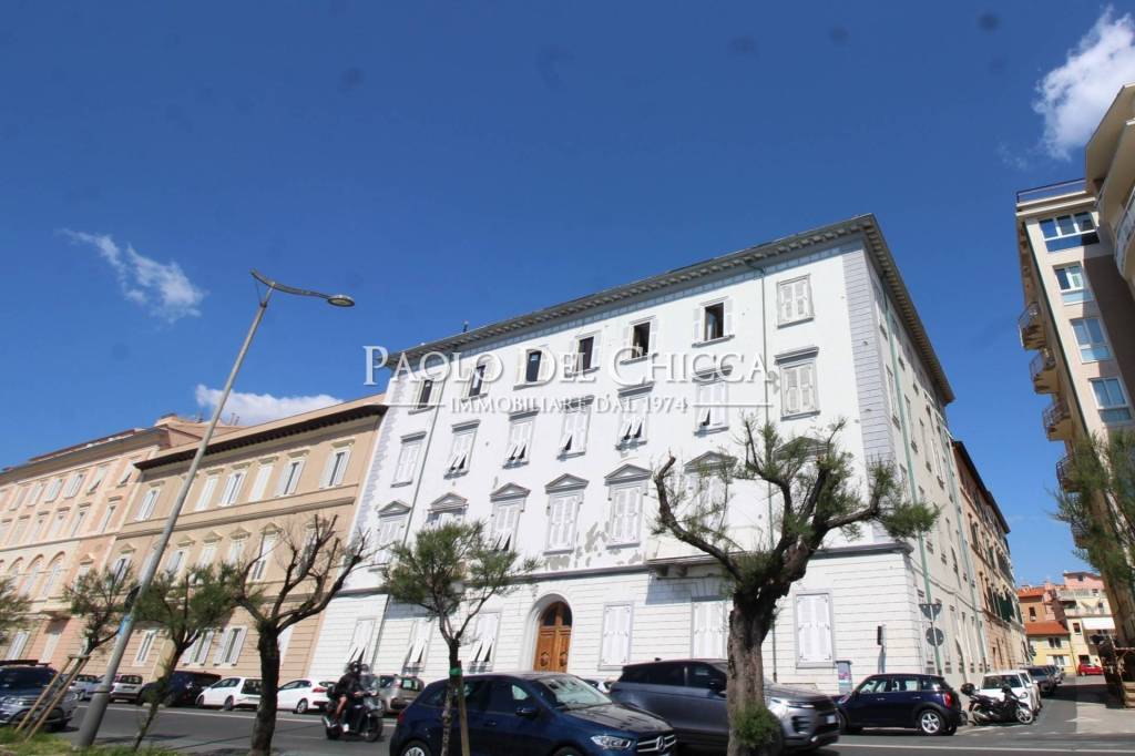 appartamento in vendita a Livorno in zona Lungomare