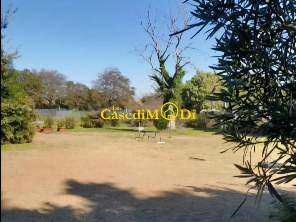 terreno agricolo in vendita a Livorno in zona Valle Benedetta