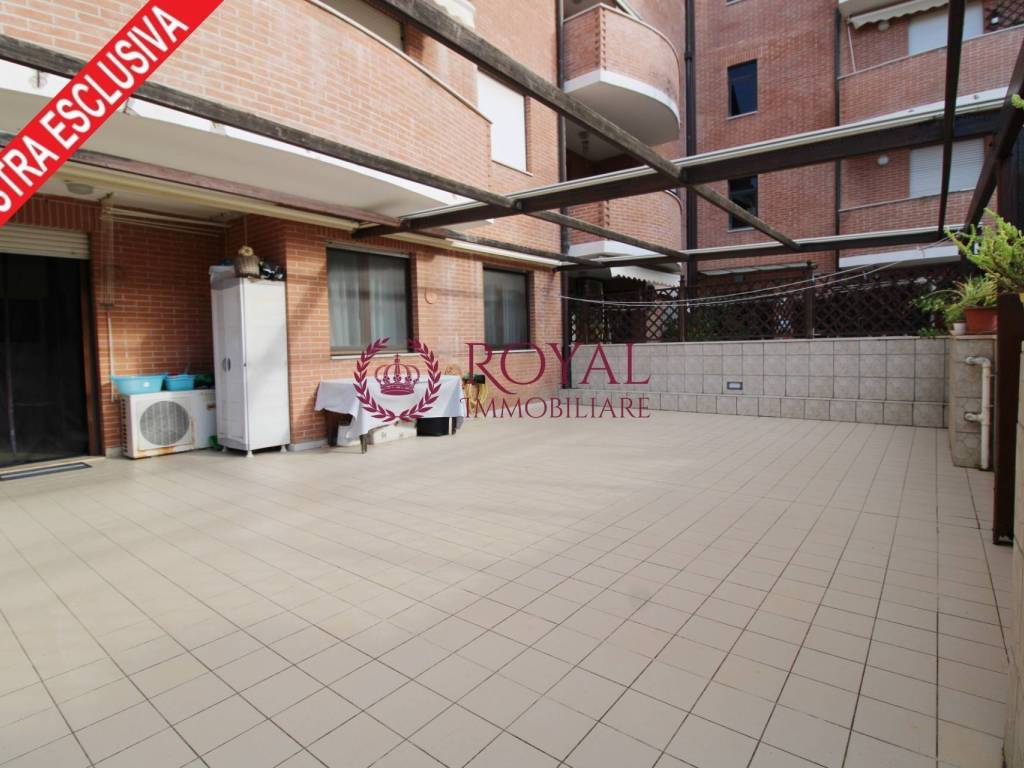 appartamento in vendita a Livorno in zona Collinaia