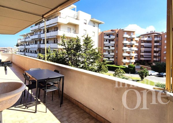 appartamento in vendita a Livorno in zona Antignano