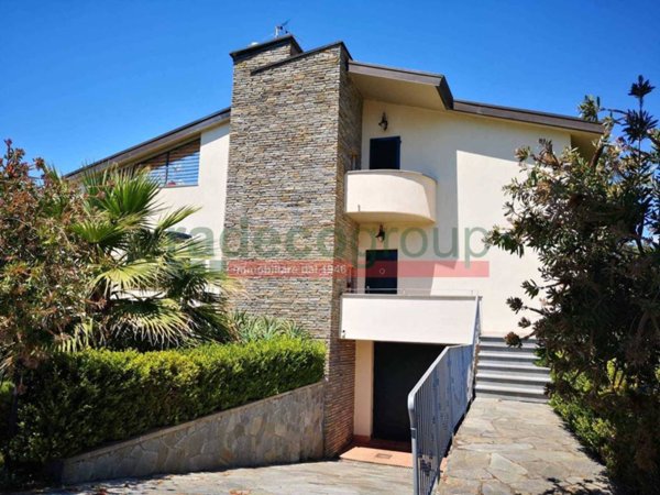 casa indipendente in vendita a Livorno in zona Montenero