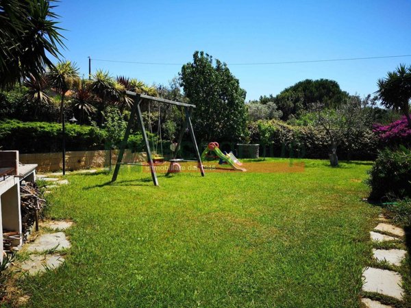 casa indipendente in vendita a Livorno in zona Montenero