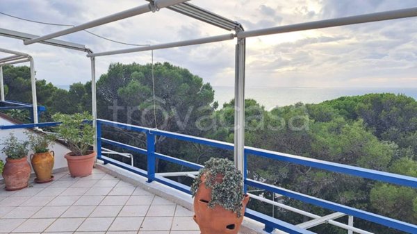 appartamento in vendita a Livorno in zona Quercianella