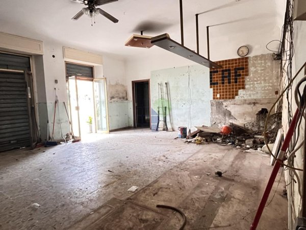 negozio in vendita a Livorno in zona Montenero