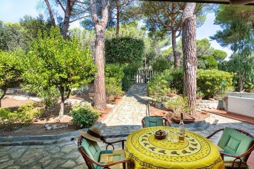 casa indipendente in vendita a Livorno in zona Quercianella