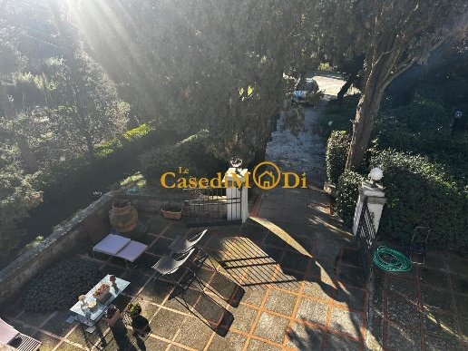 casa indipendente in vendita a Livorno in zona Collinaia