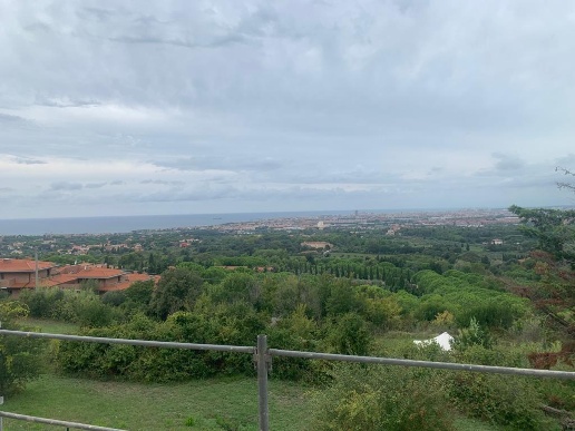 casa indipendente in vendita a Livorno in zona Montenero