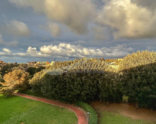 appartamento in vendita a Livorno in zona Antignano