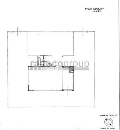 locale commerciale in vendita a Livorno