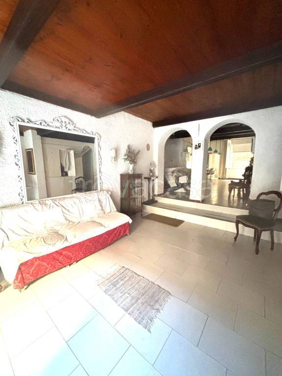 negozio in vendita a Livorno in zona Centro Città