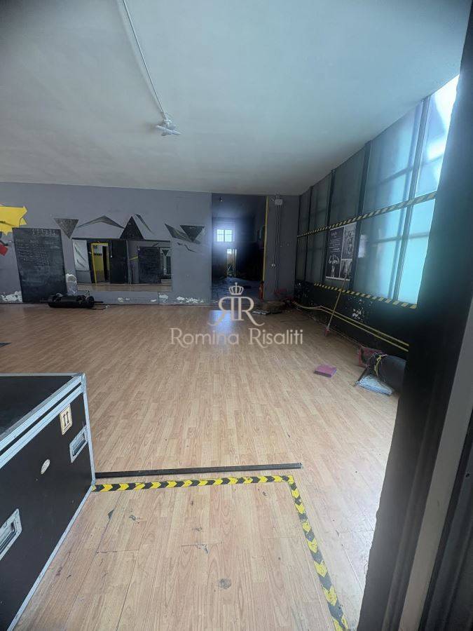 negozio in vendita a Livorno