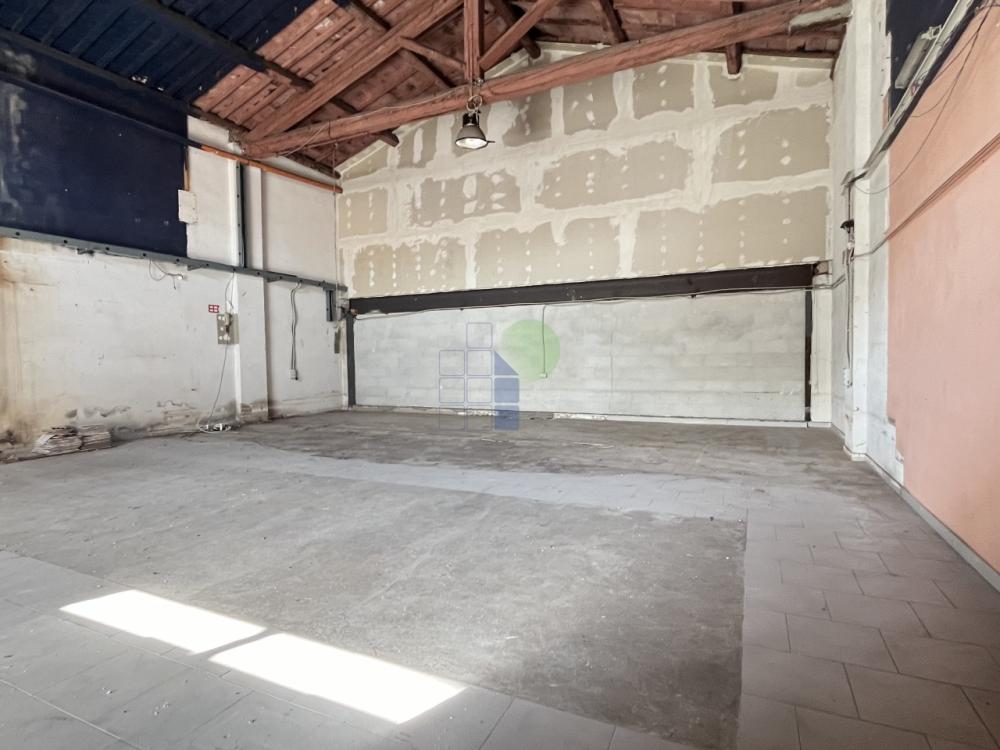 locale di sgombero in vendita a Livorno