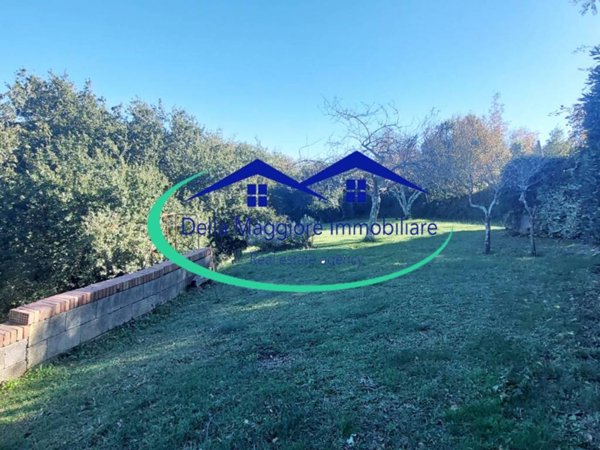casa indipendente in vendita a Livorno in zona Valle Benedetta