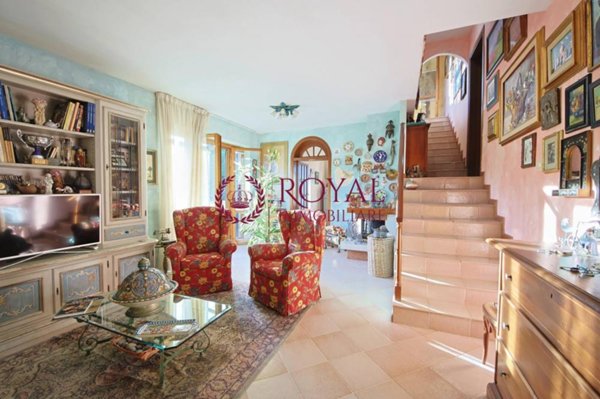 casa indipendente in vendita a Livorno in zona Montenero