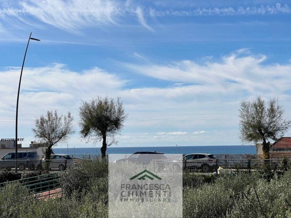 appartamento in vendita a Livorno in zona Montenero