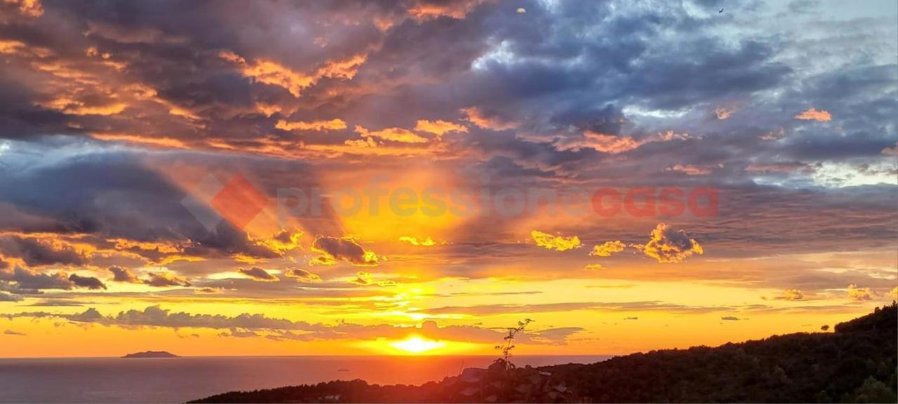 casa indipendente in vendita a Livorno in zona Quercianella