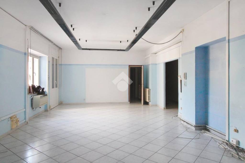 ufficio in vendita a Livorno in zona Centro Città