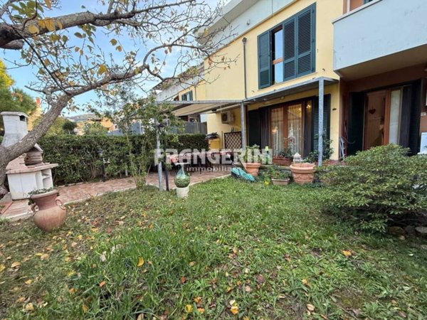 appartamento in vendita a Livorno in zona Montenero