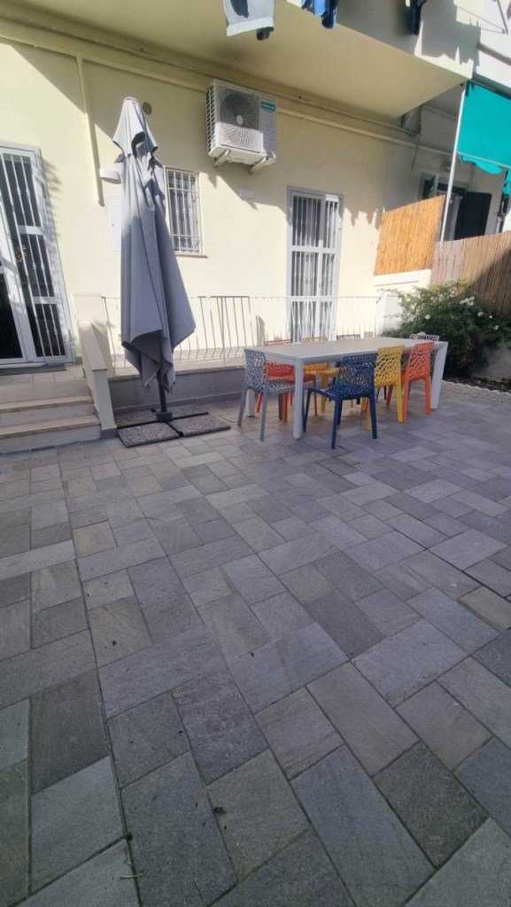 appartamento in vendita a Livorno in zona Antignano