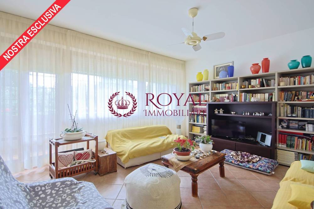 appartamento in vendita a Livorno in zona Ardenza