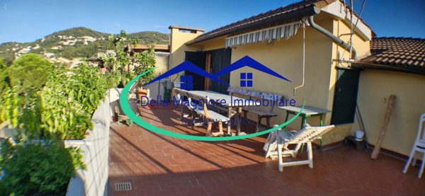 casa indipendente in vendita a Livorno in zona Montenero