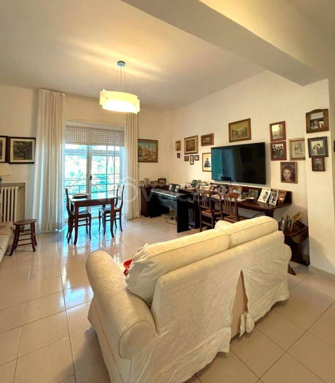 appartamento in vendita a Livorno in zona Antignano