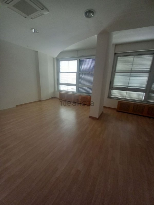 ufficio in vendita a Livorno in zona Centro Città