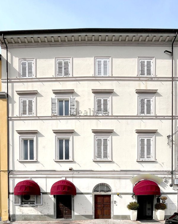 ufficio in vendita a Livorno in zona Centro Città