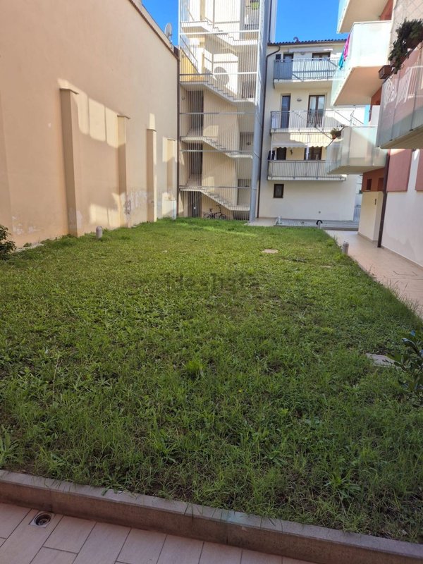 casa indipendente in vendita a Livorno