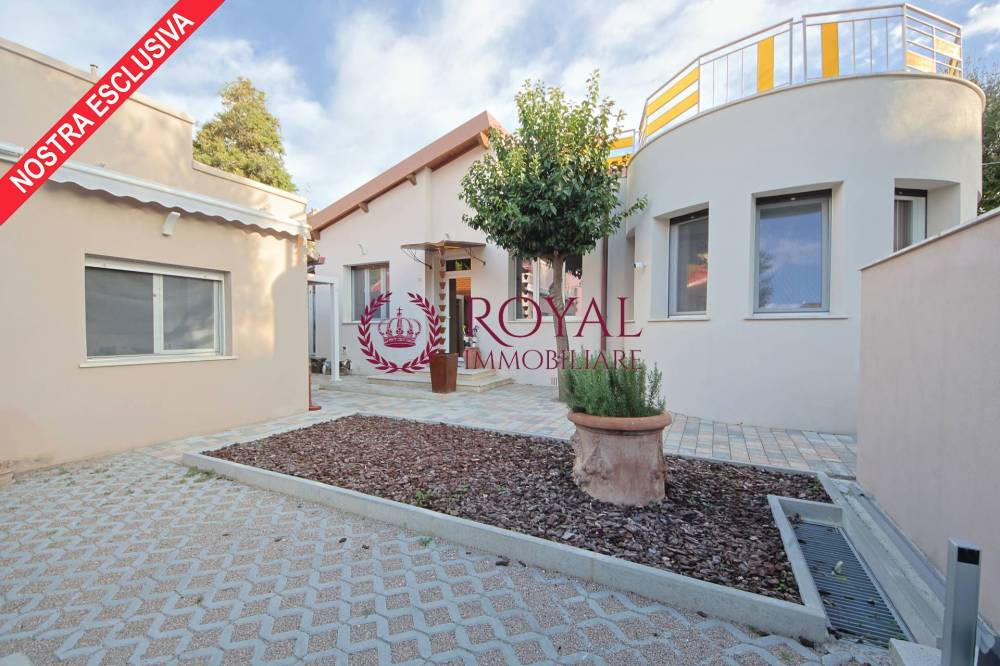 casa indipendente in vendita a Livorno