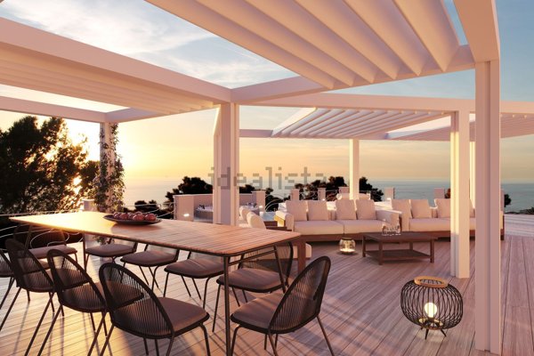 appartamento in vendita a Livorno in zona Antignano