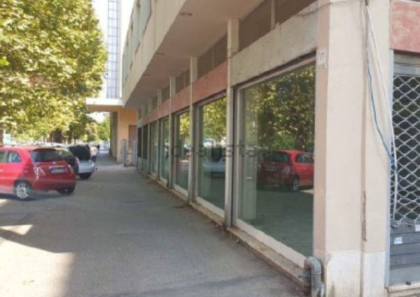 negozio in vendita a Livorno