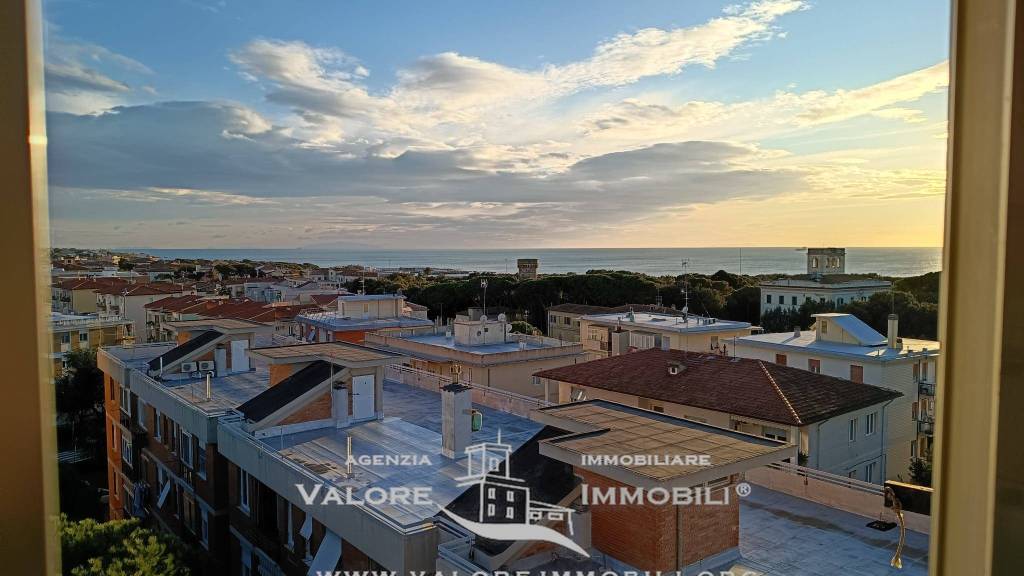 appartamento in vendita a Livorno in zona Ardenza