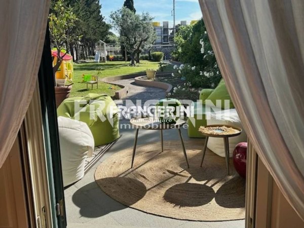 casa indipendente in vendita a Livorno in zona Montenero