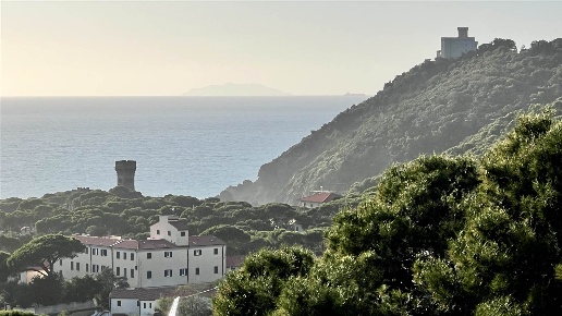 appartamento in vendita a Livorno in zona Quercianella