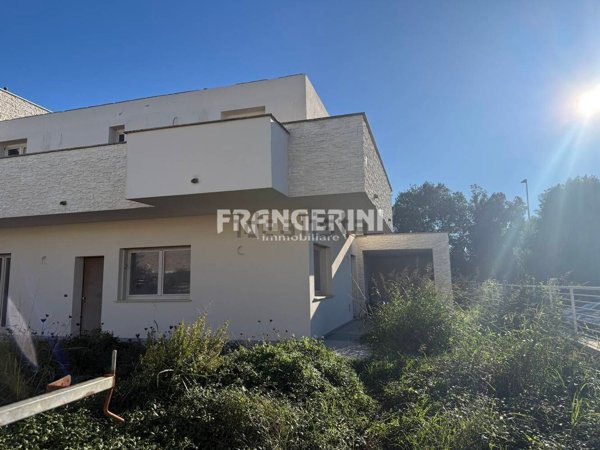 casa indipendente in vendita a Livorno in zona Montenero