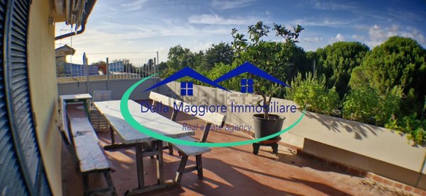 casa indipendente in vendita a Livorno in zona Montenero